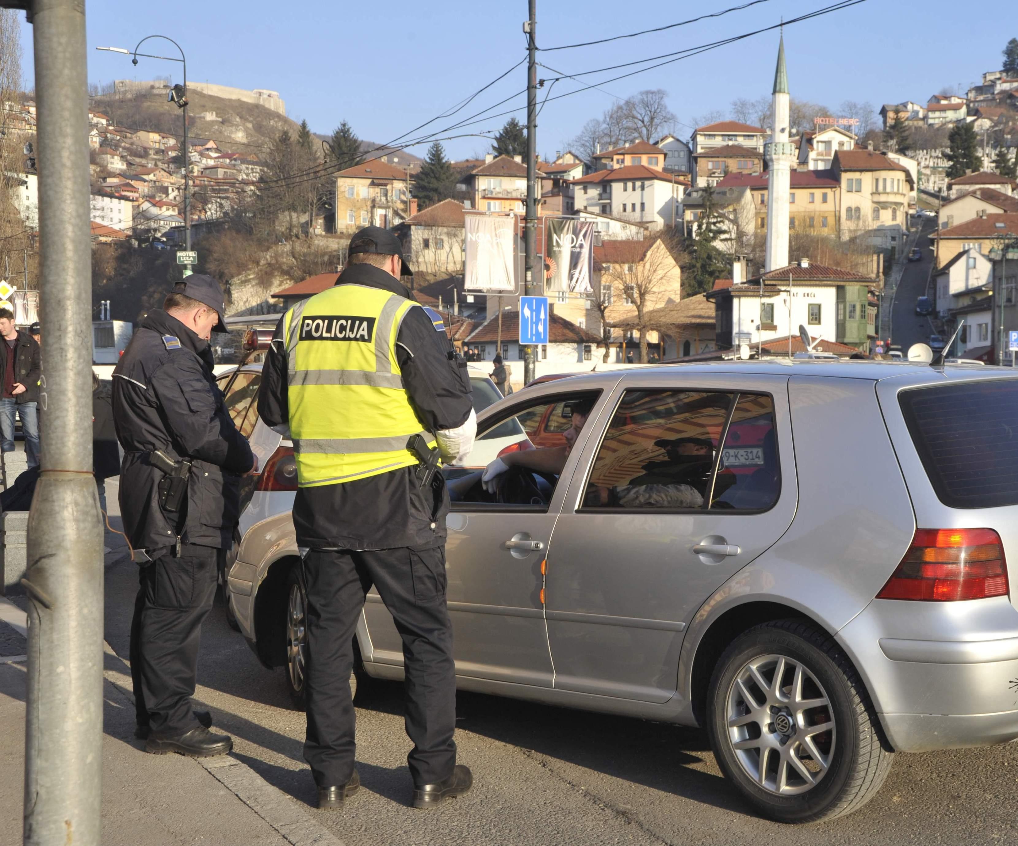 Napadi na policajce sve su učestaliji: Pljuju, psuju i udaraju šakama