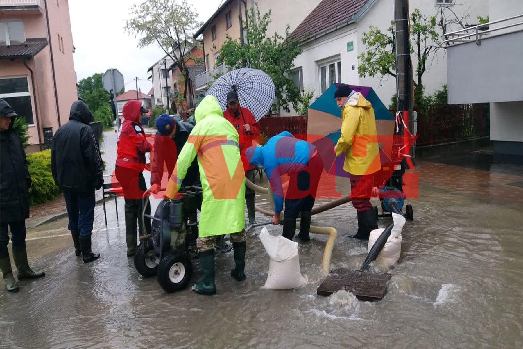 Dramatična borba s vodenom stihijom