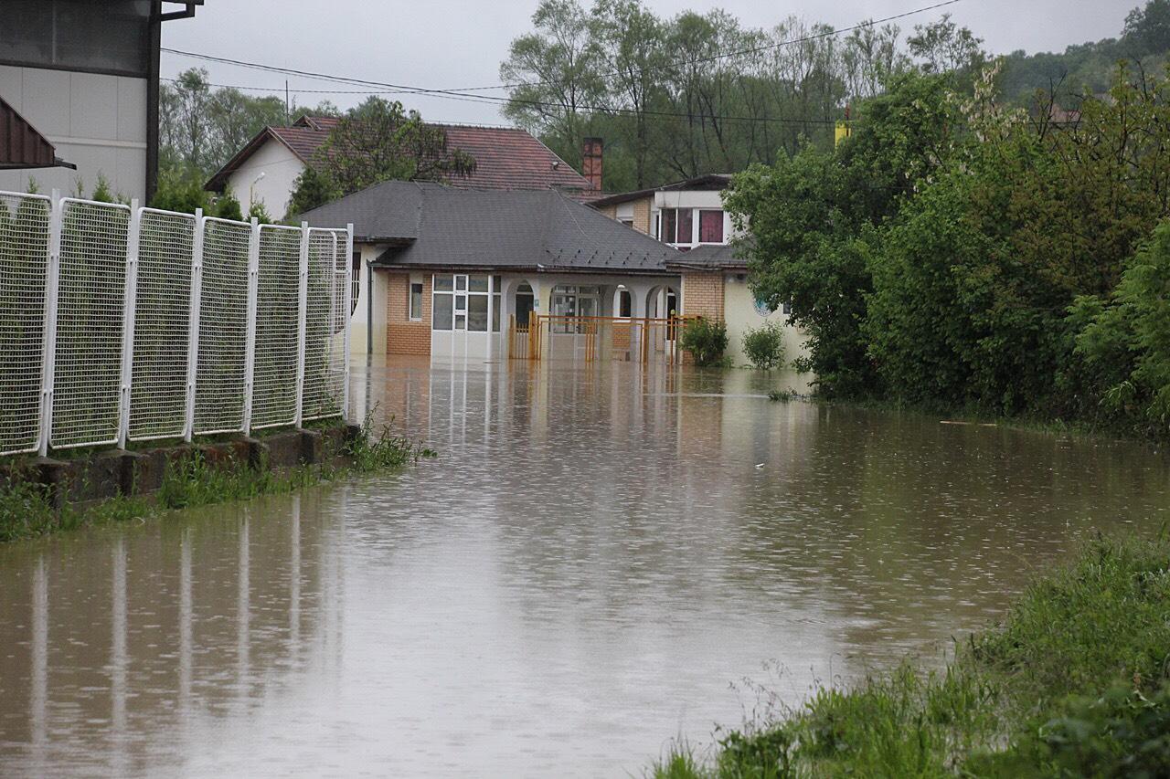 Povlači se voda u Doboj-Jugu, mještani i dalje u strahu