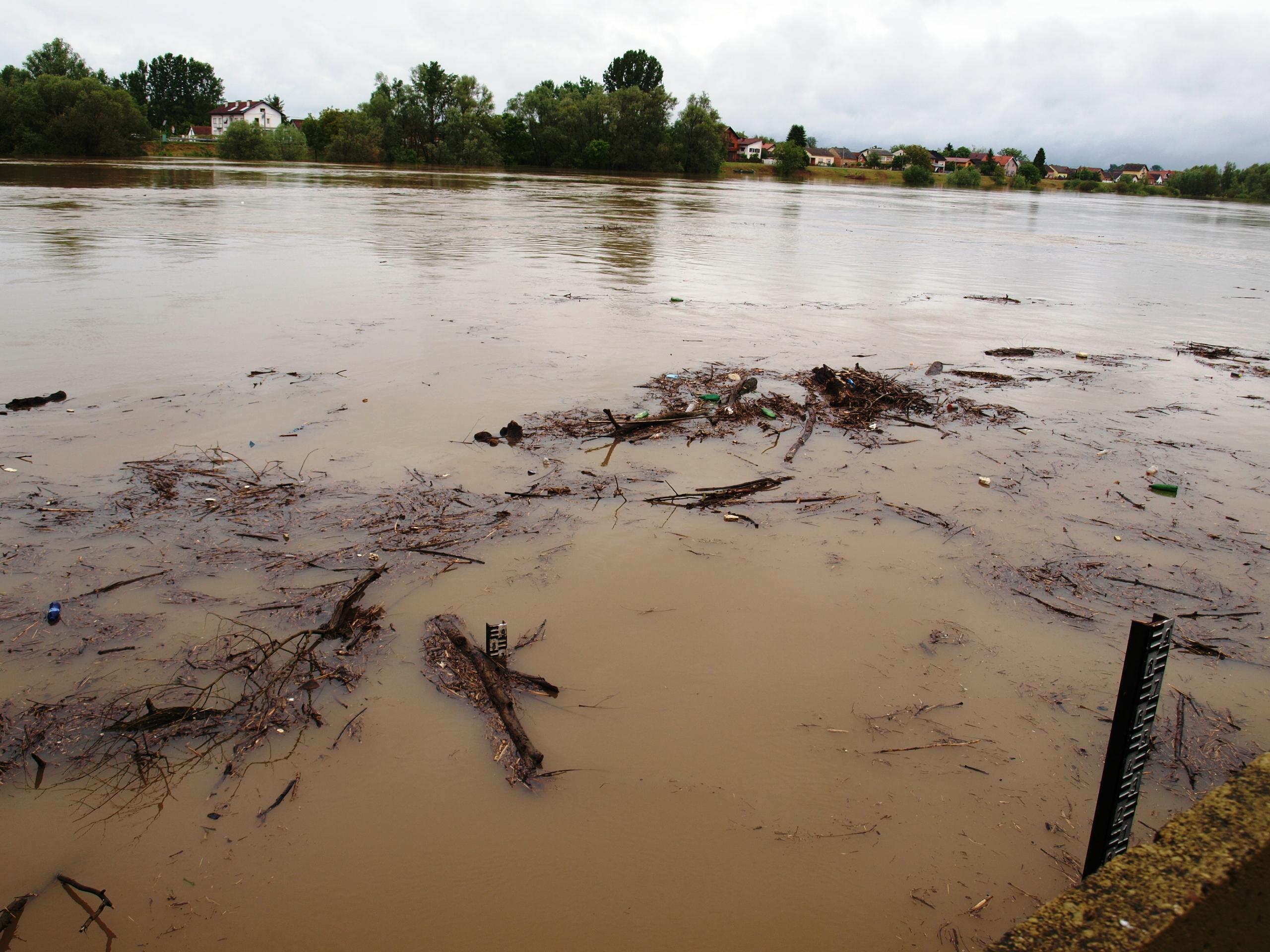 Sava: Vodostaj neprestano raste - Avaz