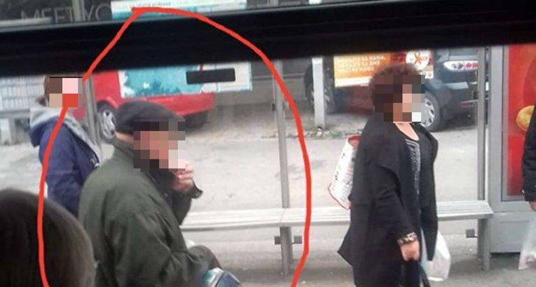 Starac masturbirao u autobusu i izazvao pometnju