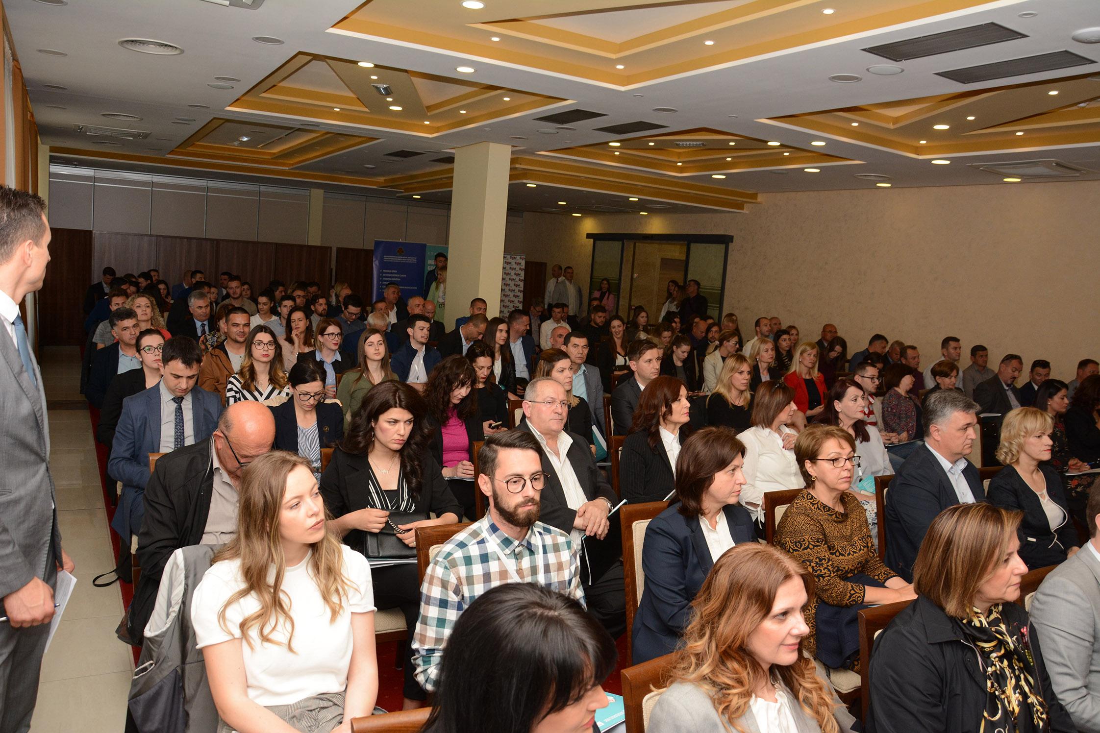 Mostar: S današnje konferencije - Avaz