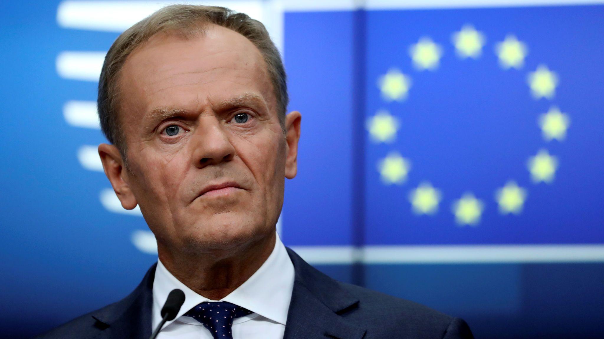 Donald Tusk - Avaz