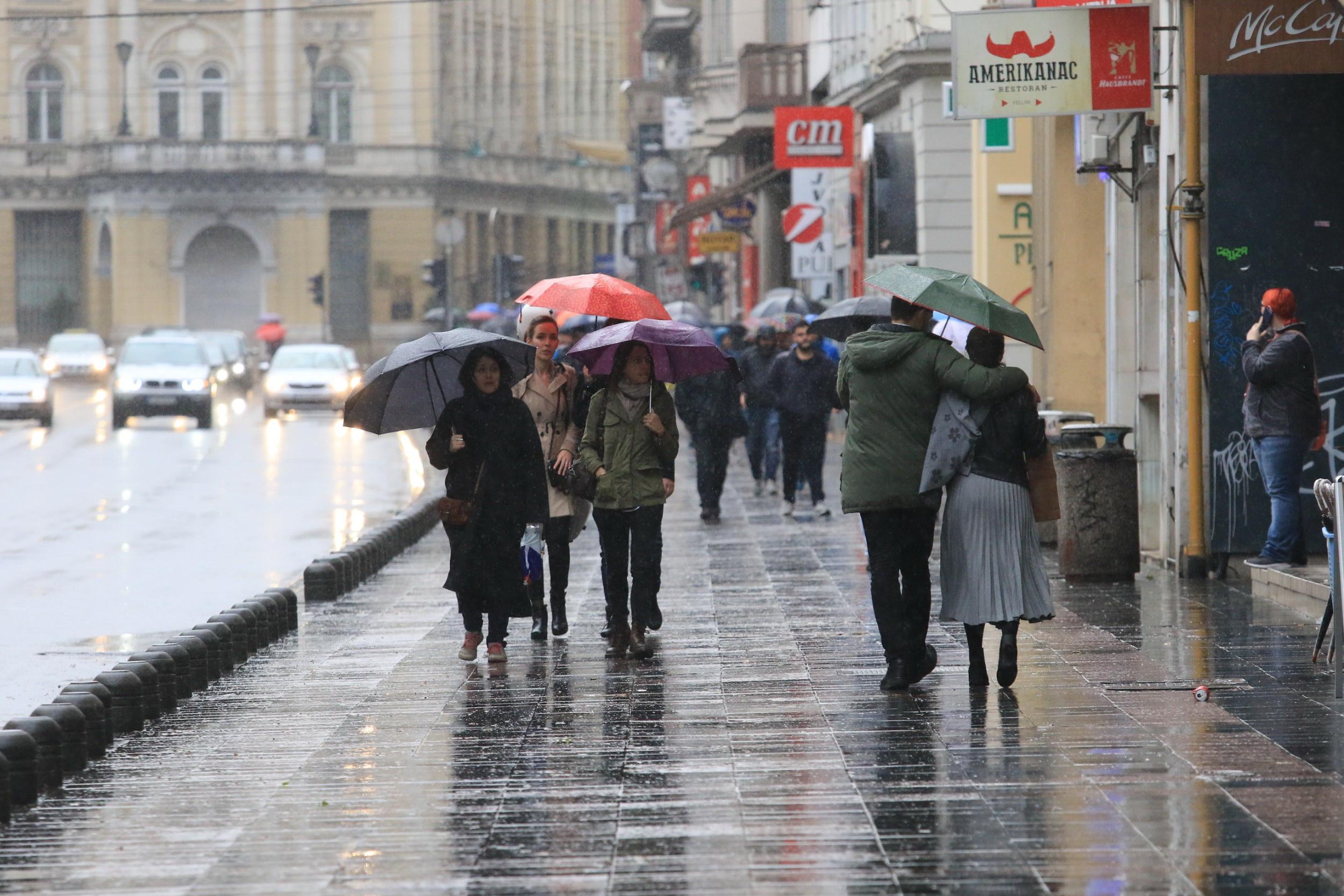 U BiH danas oblačno s kišom i grmljavinom