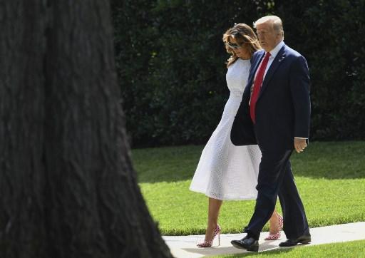 Melanija i Donald Tramp su se sve vrijeme smješkali jedno drugome - Avaz