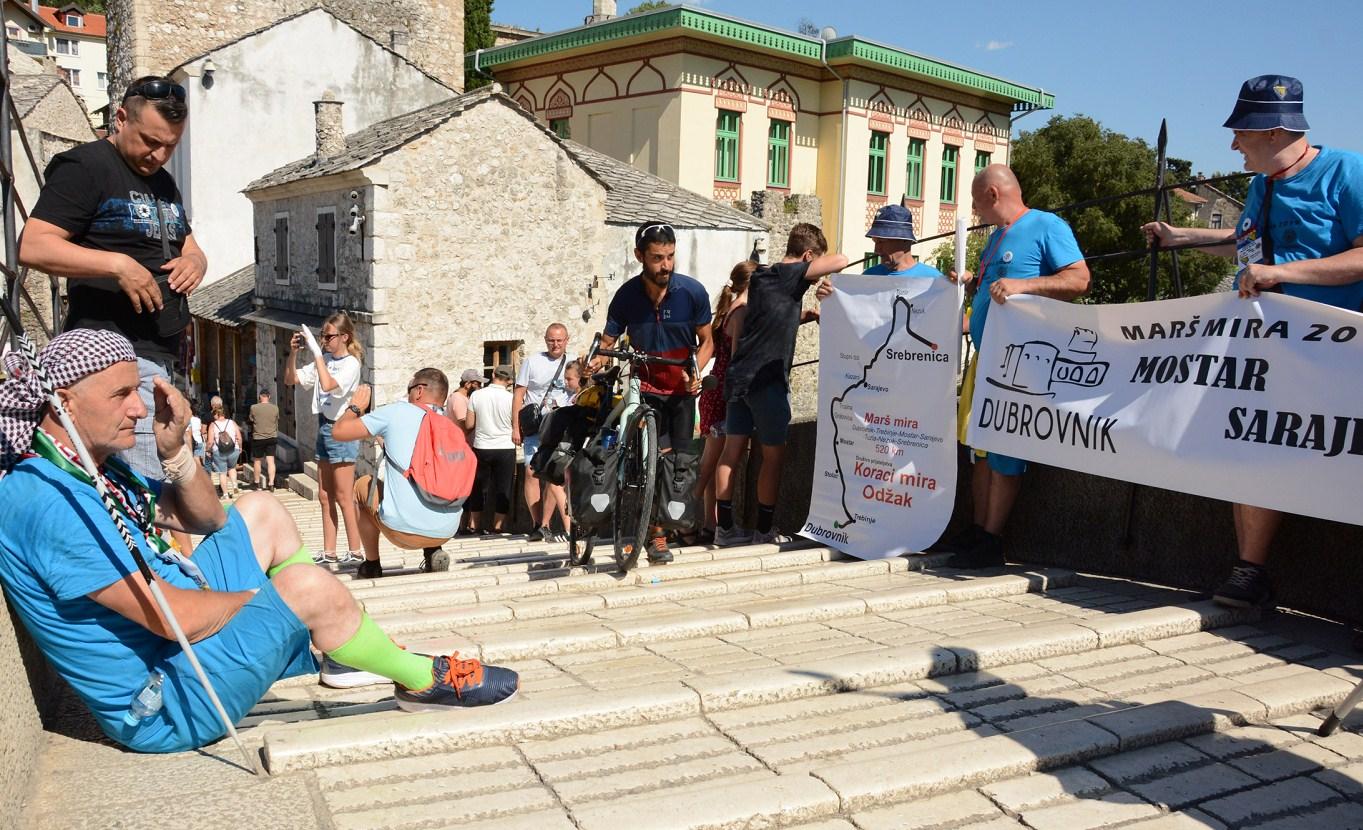 Odali počast svim žrtvama - Avaz