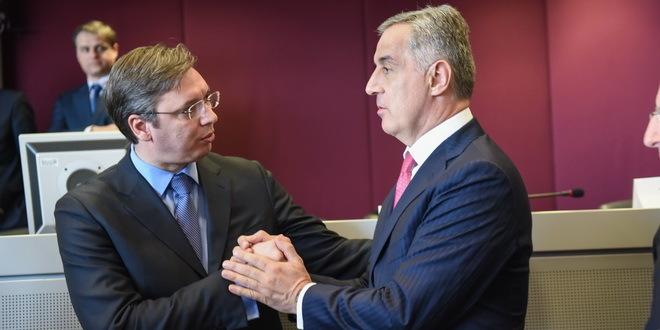 Vučić smiruje tenzije: Spreman sam ugostiti Đukanovića u Beogradu