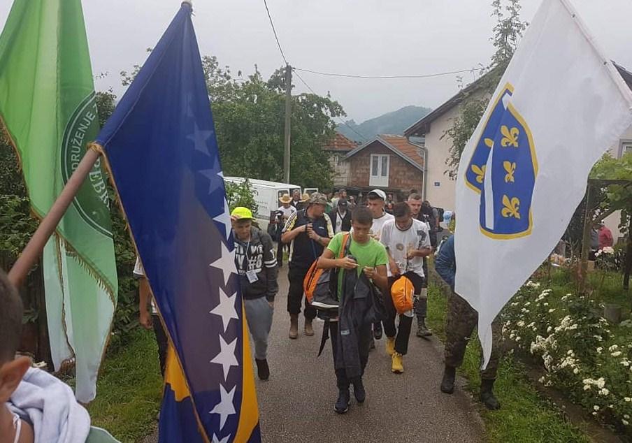 Nastavljen "Marš mira": Pred učesnicima najteža dionica puta - planina Udrč