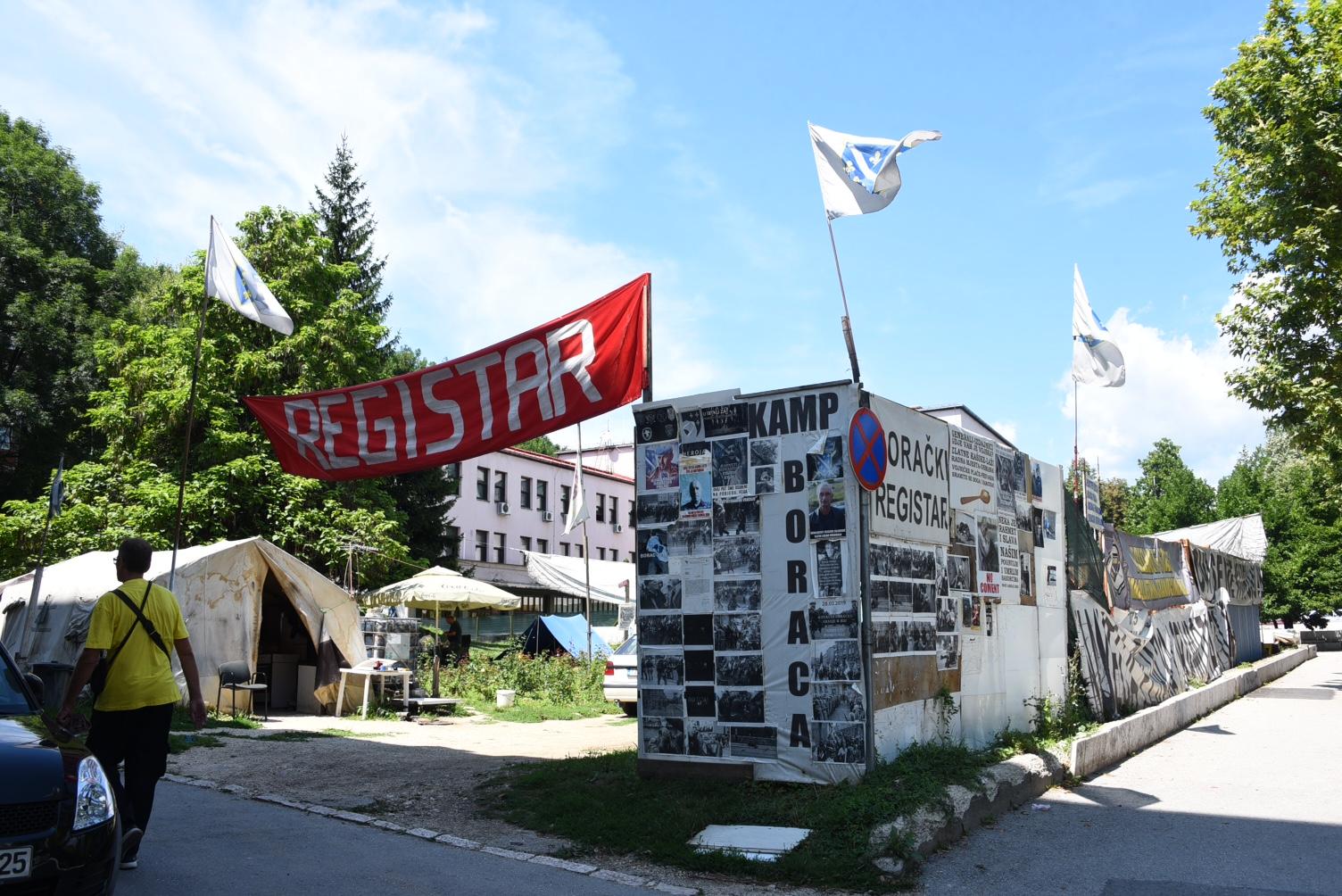 Borci odlaze iz Alipašine ulice - Avaz