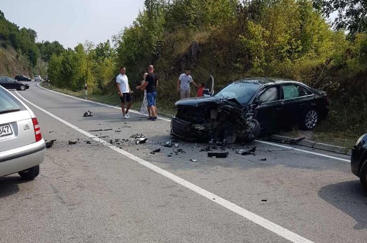 Teška nesreća kod Ključa: Jedna osoba poginula, više povrijeđeno