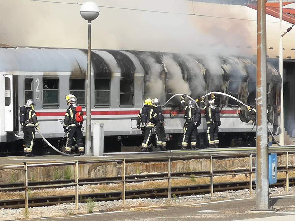 Zapalio se vagon na Glavnom kolodvoru u Zagrebu