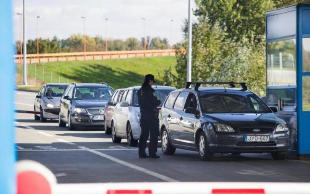 Zadržavanaja oko 30 minuta - Avaz