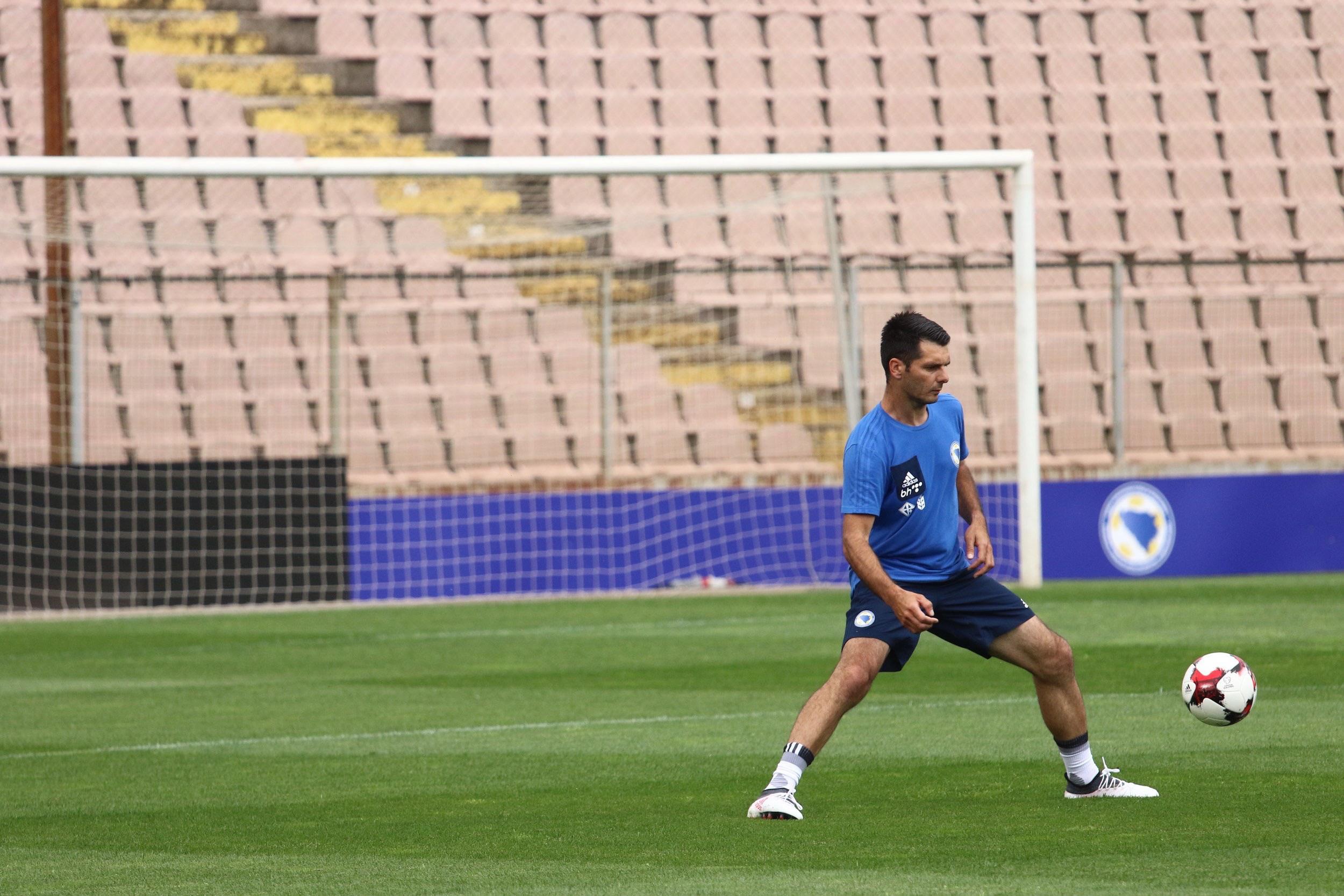 Emir Spahić - od Čelika do državnog tima i HSV-a