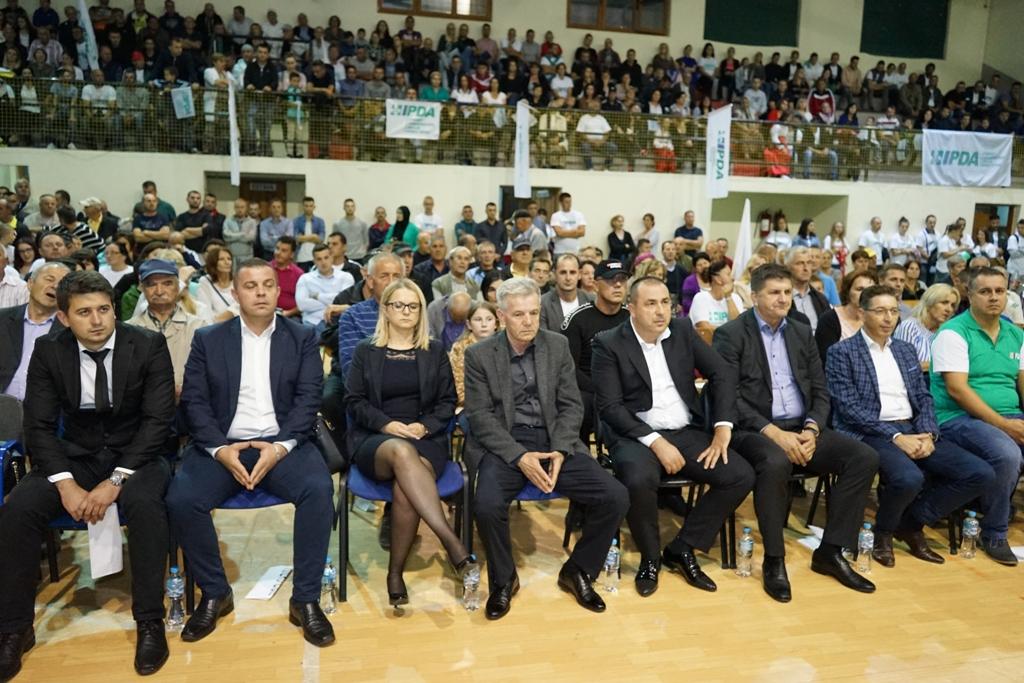 PDA se oglasila oštrim saopćenjem o smjeni Ikanovića