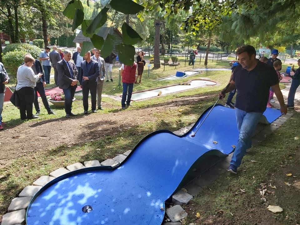 Otvorenje mini golf terena u Pionirskoj dolini - Avaz