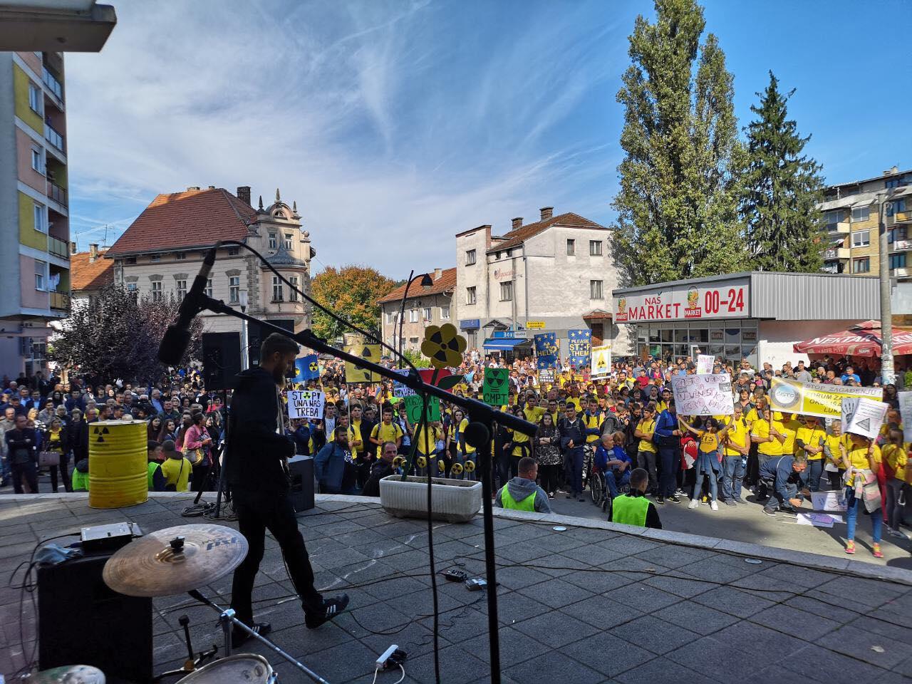 Detalj sa protesta - Avaz