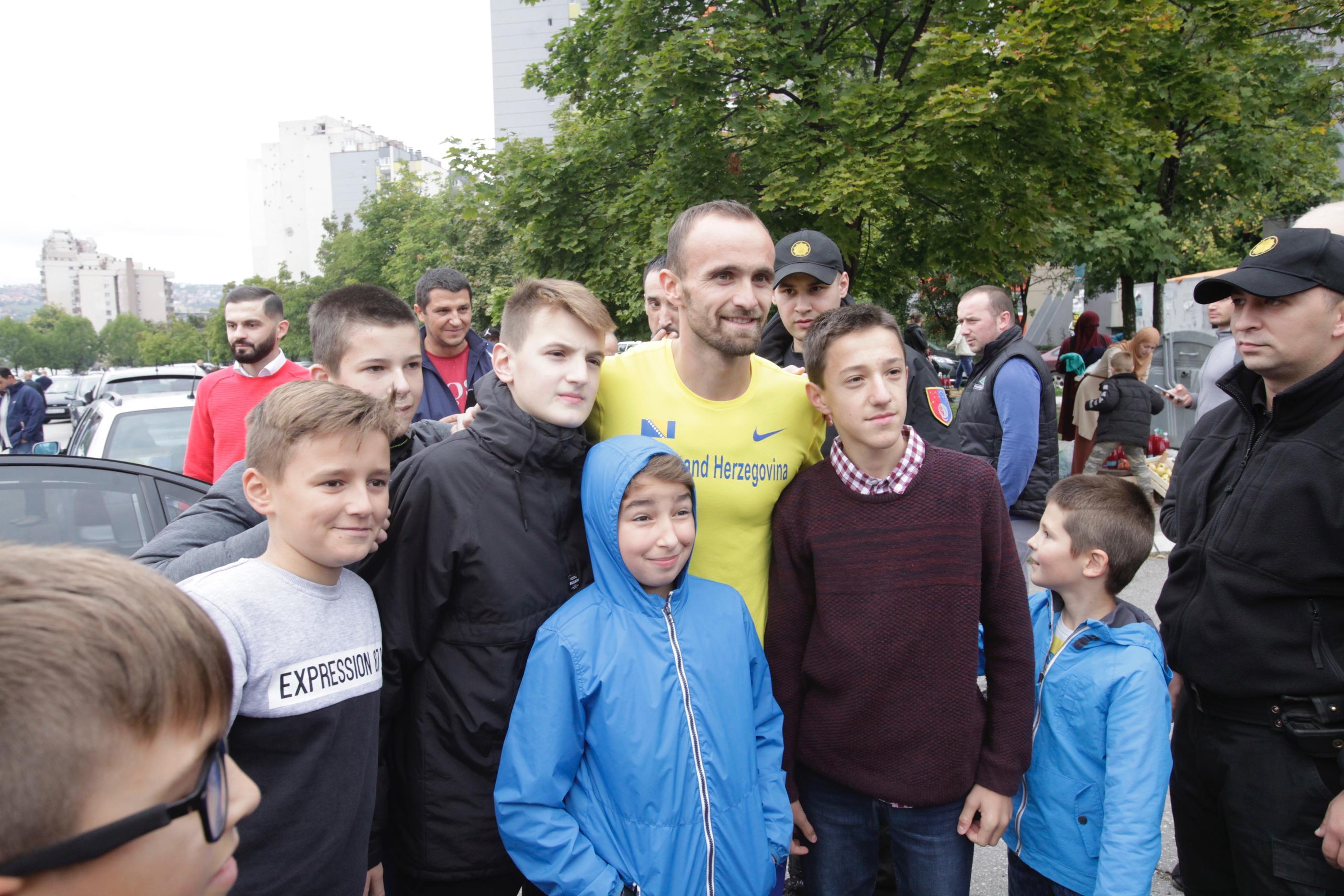 Druženje ovjekovječili fotografijama - Avaz