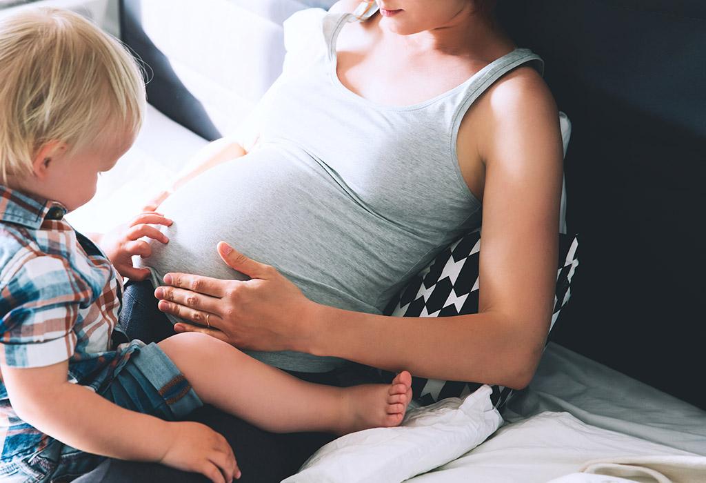 Kada roditelji imaju jednu bebu, često svoje radne navike mijenjaju - Avaz