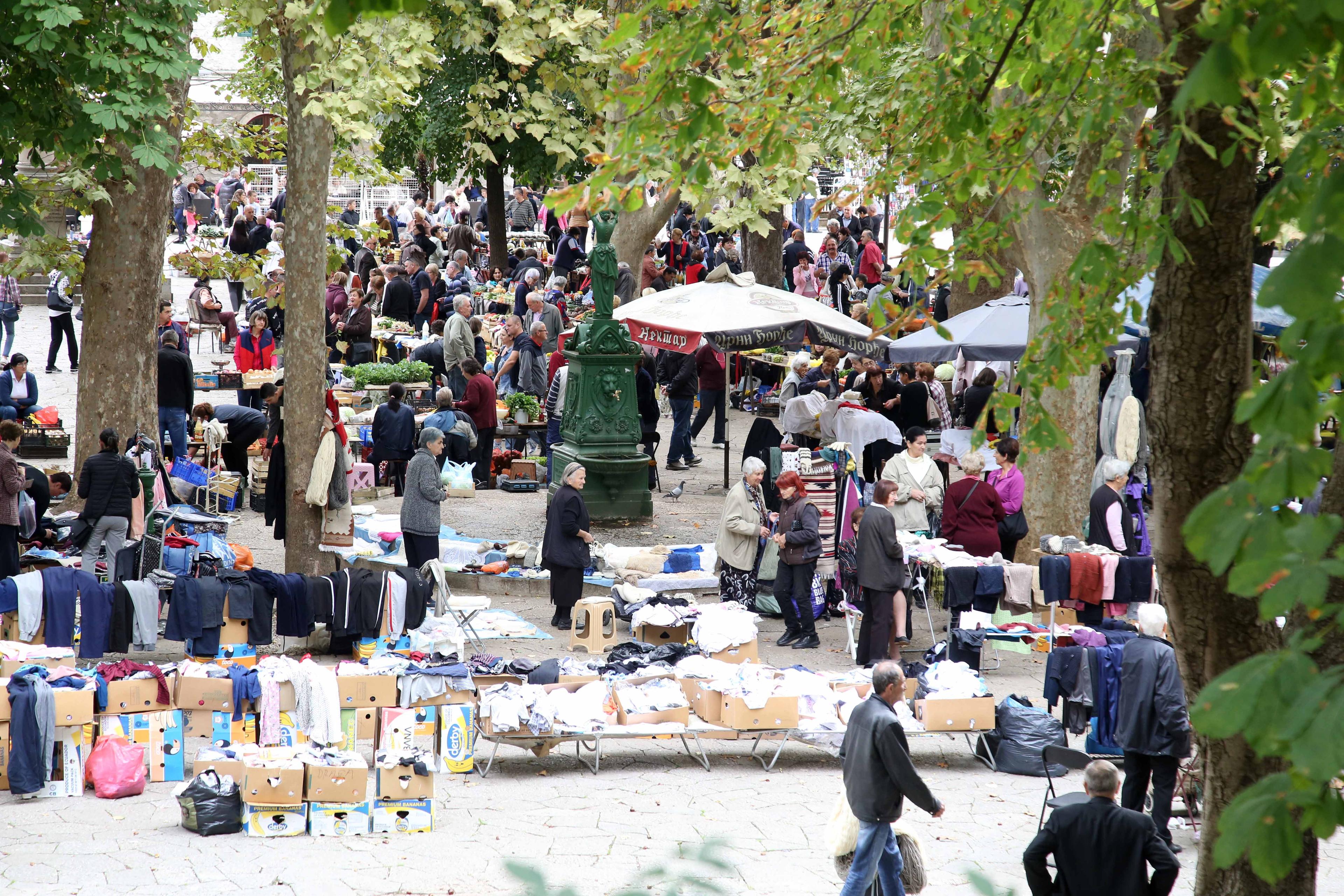 Trebinje: Sunce, osmijesi i šetnje - Avaz