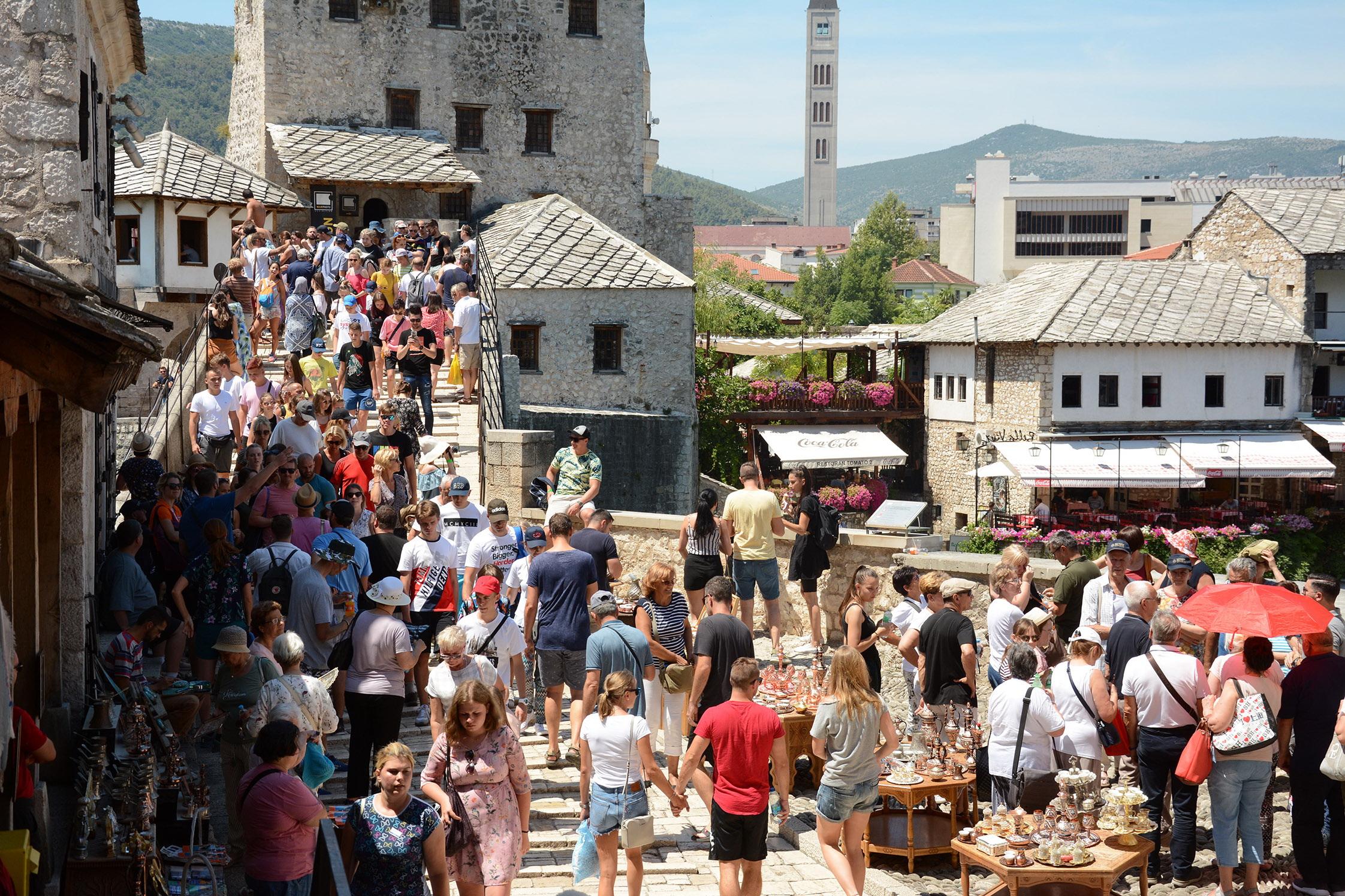 Treba li Mostar turistima naplaćivati ulazak u staru gradsku jezgru?