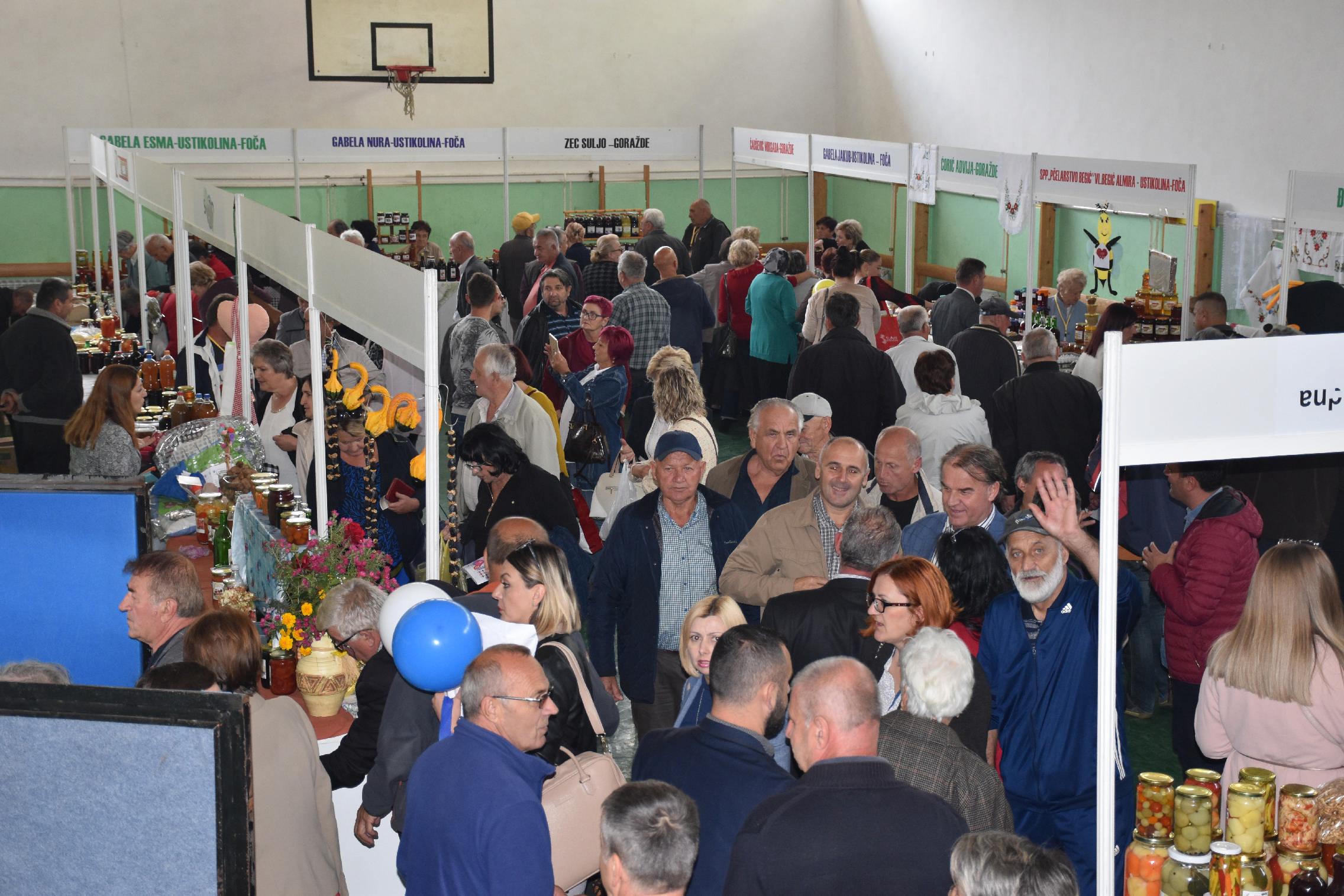 Tradicionalni "Dani jabuke": Ove godine došli su posebni gosti