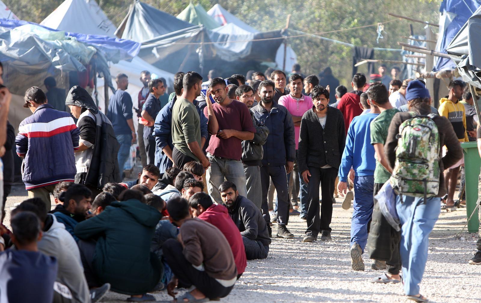 Burno na sjednici Operativne grupe: Voda se ukida, a količine hrane smanjuju, šta će biti s migrantima