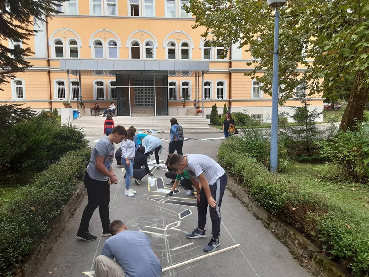 ’Rijeke slova’ na 720 kvadrata najveći su mural u BiH