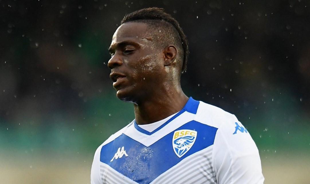 Baloteli zbog rasizma htio napustiti teren, pa zaradio žuti karton