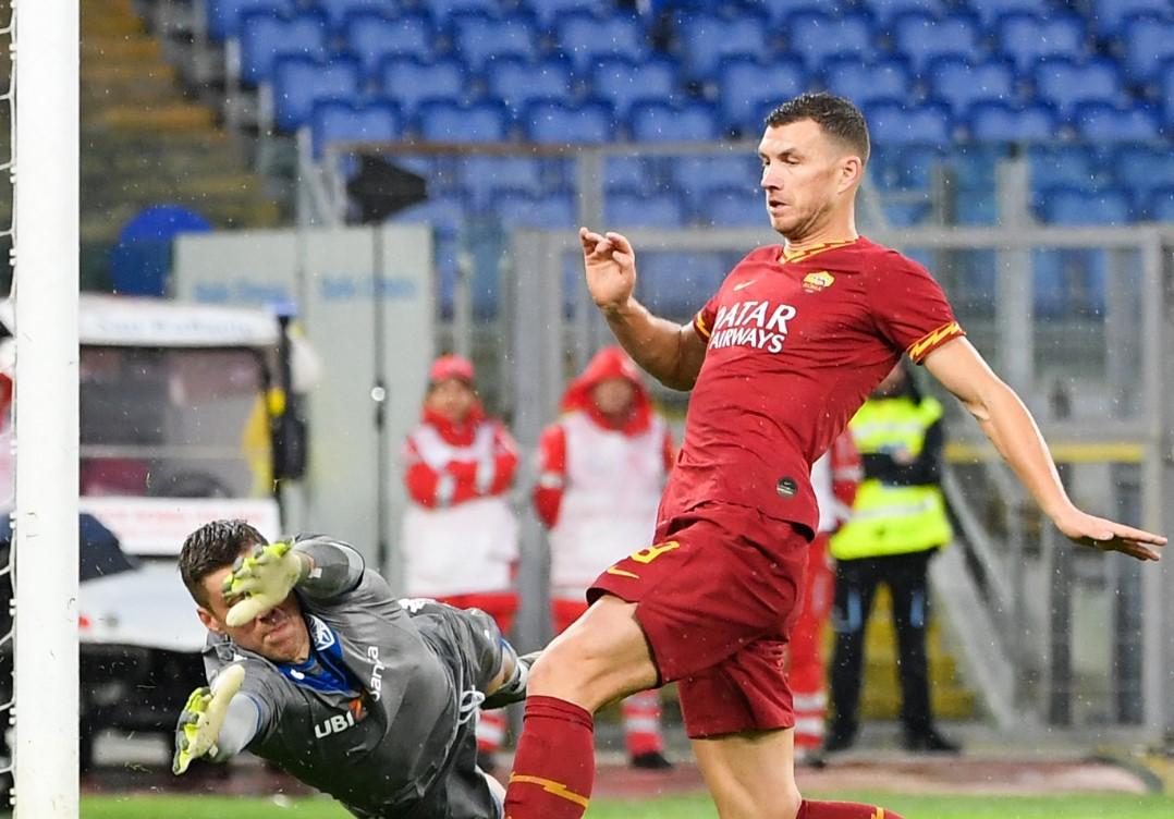 Roma deklasirala Bašakšehir za 45 minuta