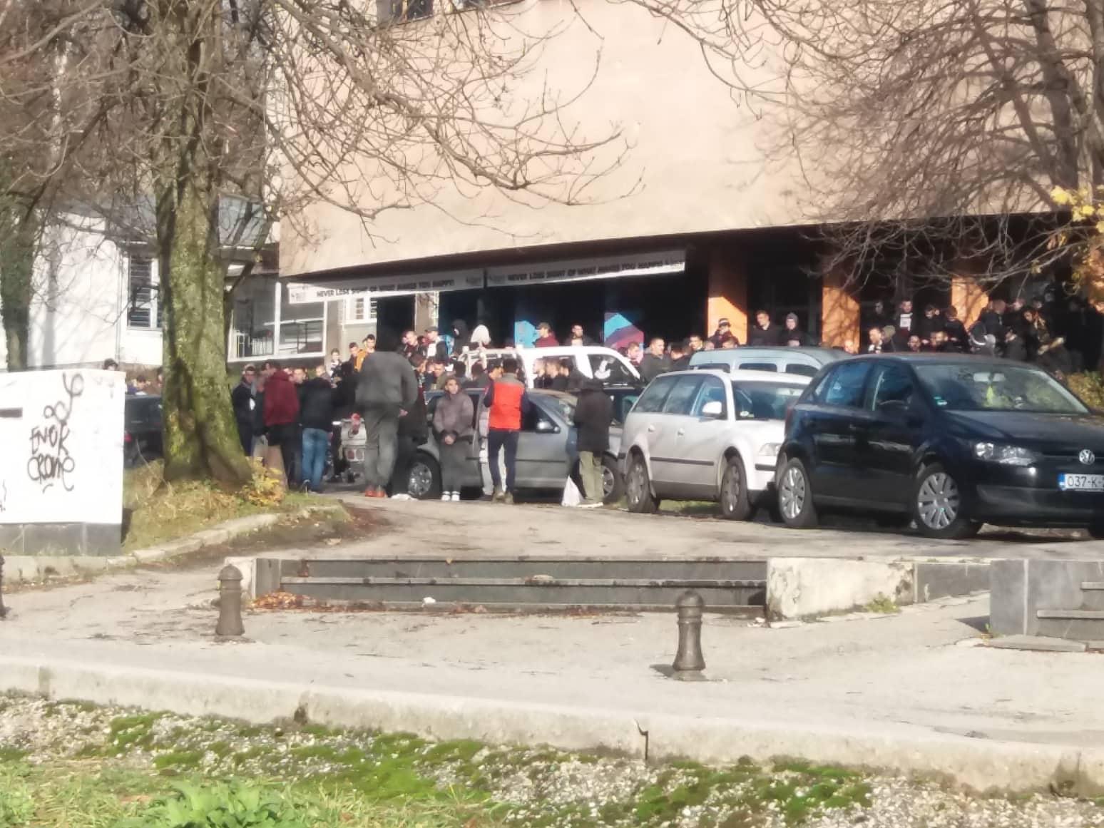 "Horde zla" okupile se uoči vječitog derbija, u korteu idu na Koševo