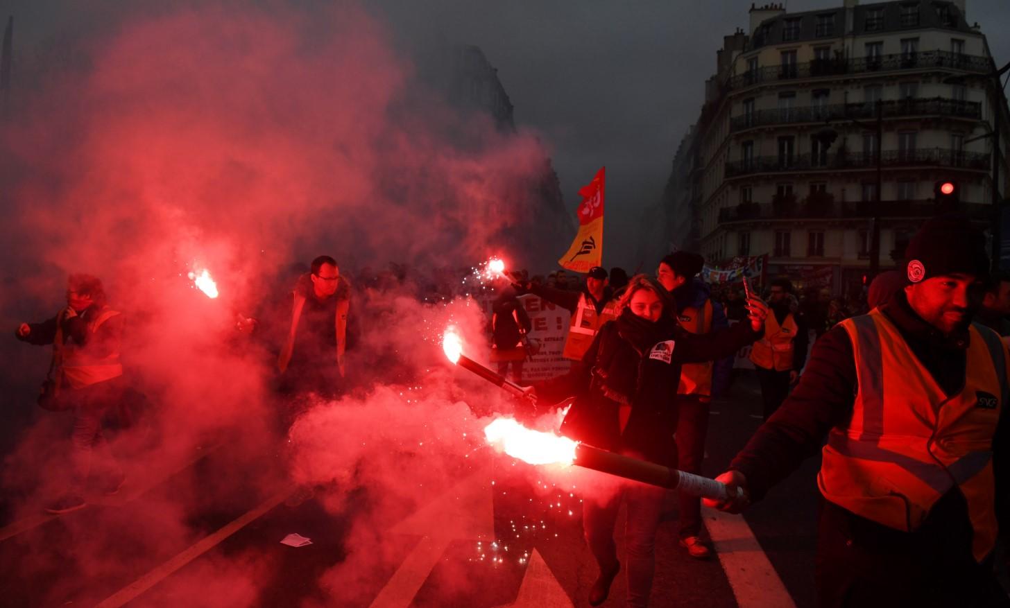 Novi protesti širom Francuske zbog vladine penzijske reforme