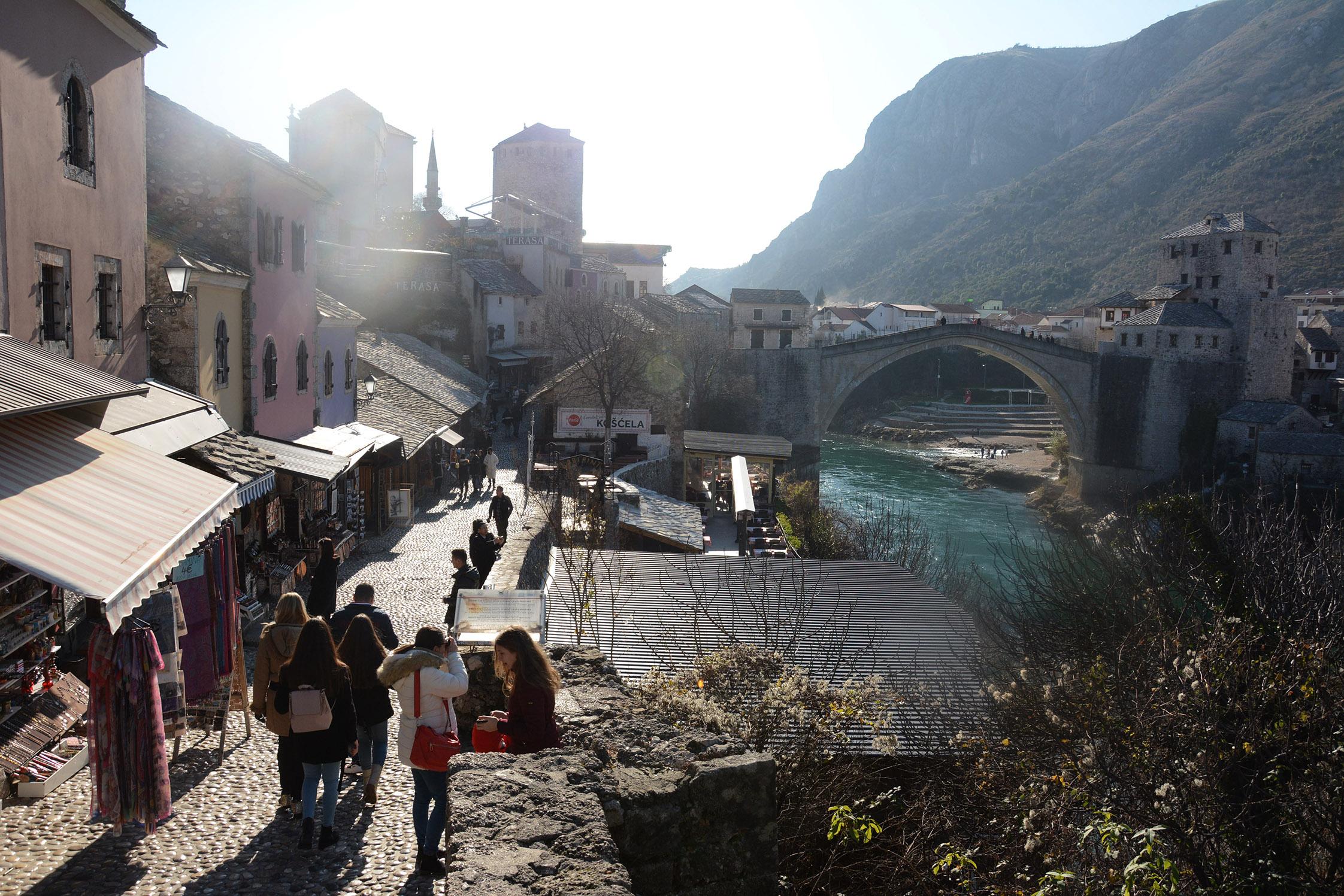 Sarajevo se guši u smogu, Mostar diše punim plućima