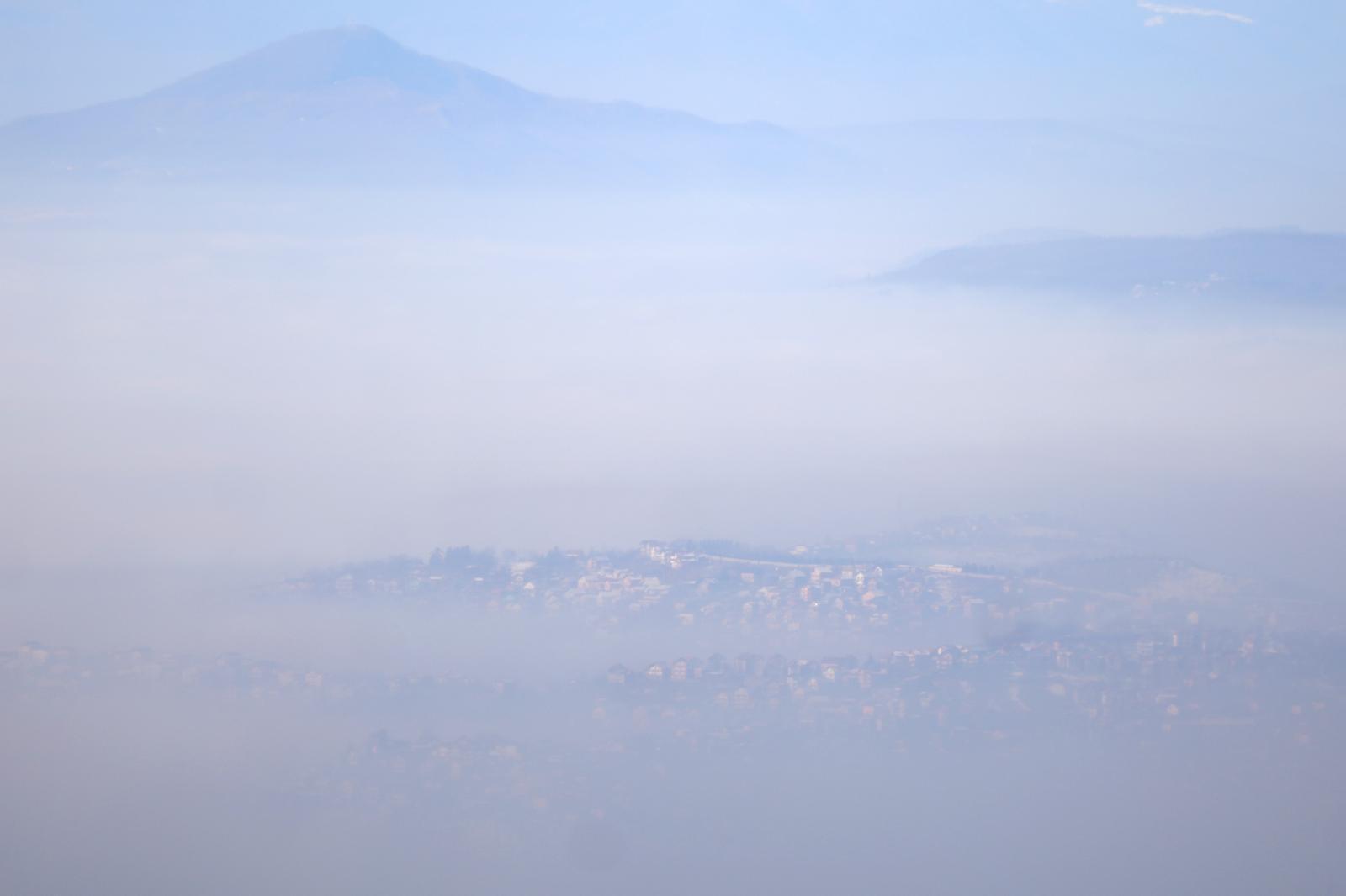 Magla u Sarajevu - Avaz