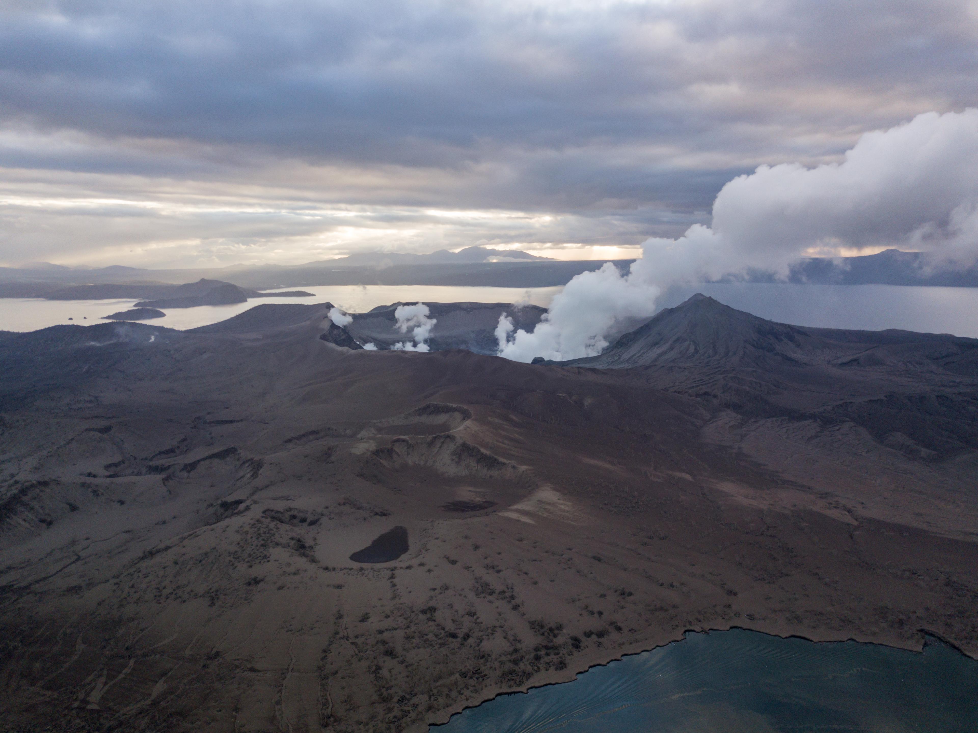 Erupcijom vulkana na Filipinima pogođeno više od 200.000 ljudi