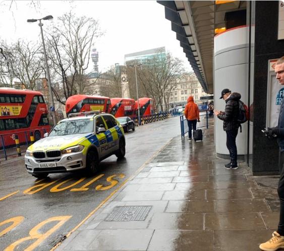 Evakuirana stanica u Londonu: Specijalne snage policije traže napadače