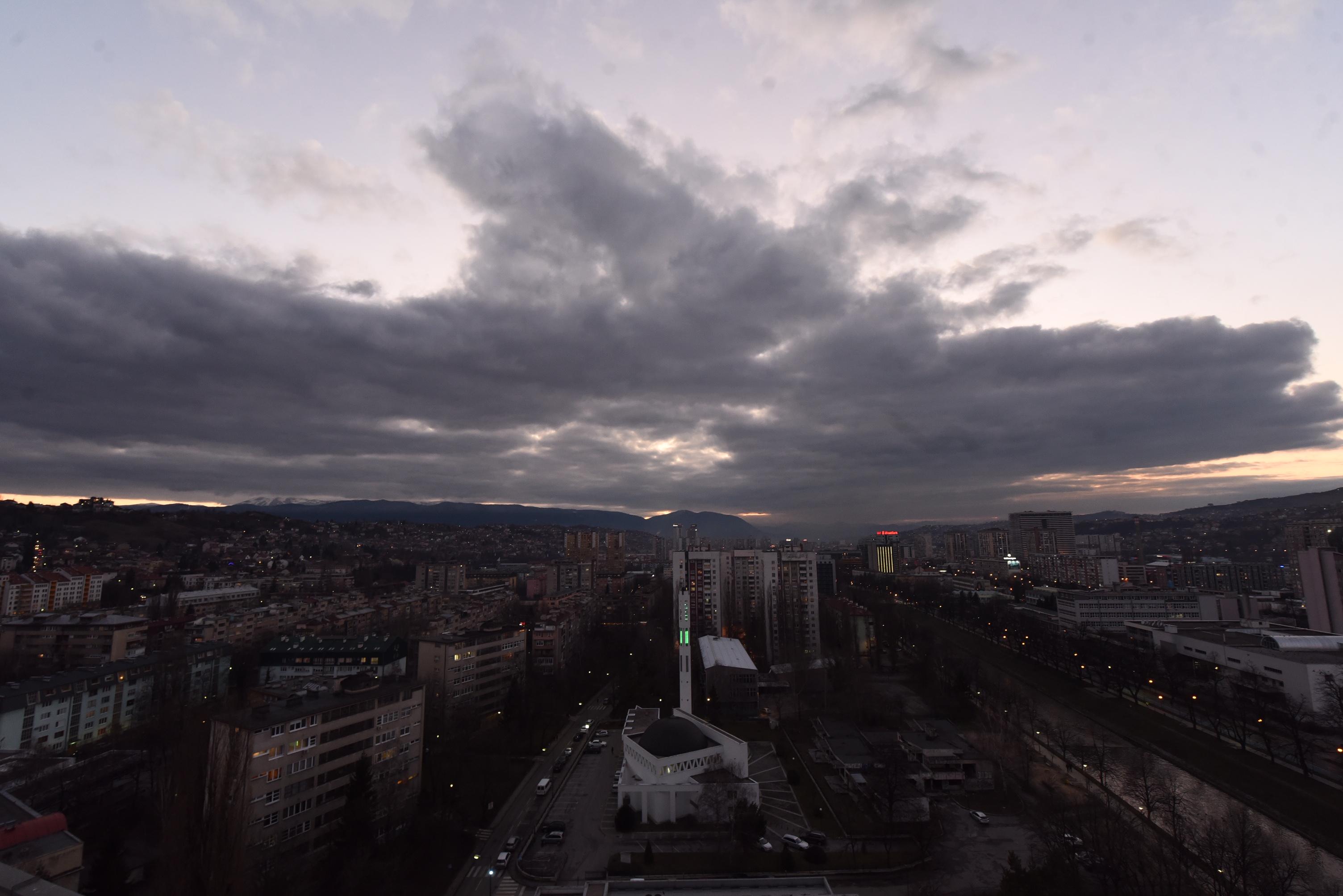 Užitak za oči: Pogledajte fotografije Sarajeva u predvečerje