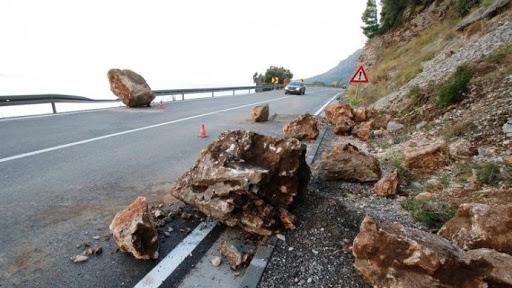 Pažnja se skreće i na učestale sitnije odrone zemlje ili kamenja - Avaz