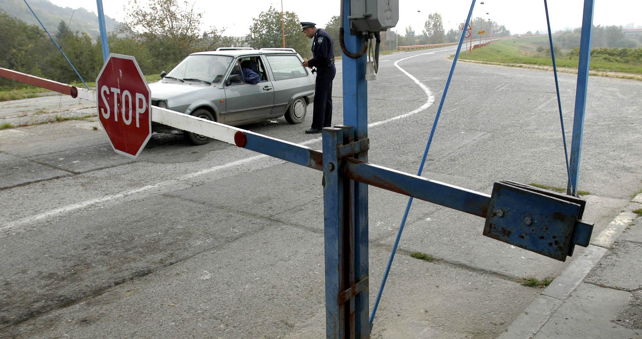 Srbija zatvorila dio graničnih prijelaza s BiH i Hrvatskom