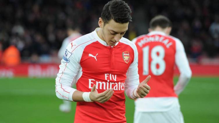 Ozil: Oglasio se putem Twittera - Avaz