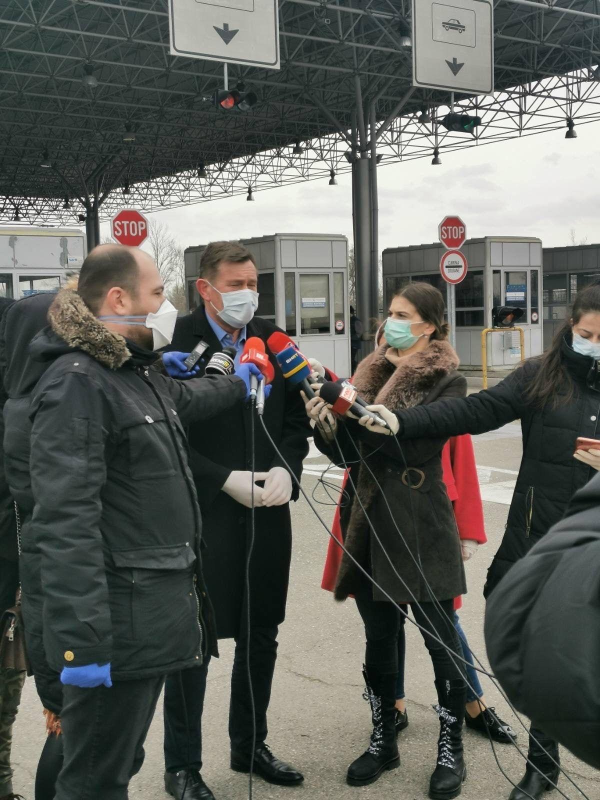 Ministar komunikacija i prometa Bosne i Hercegovine Vojin Mitrović obišao je danas i granični prijelaz Rača - Avaz