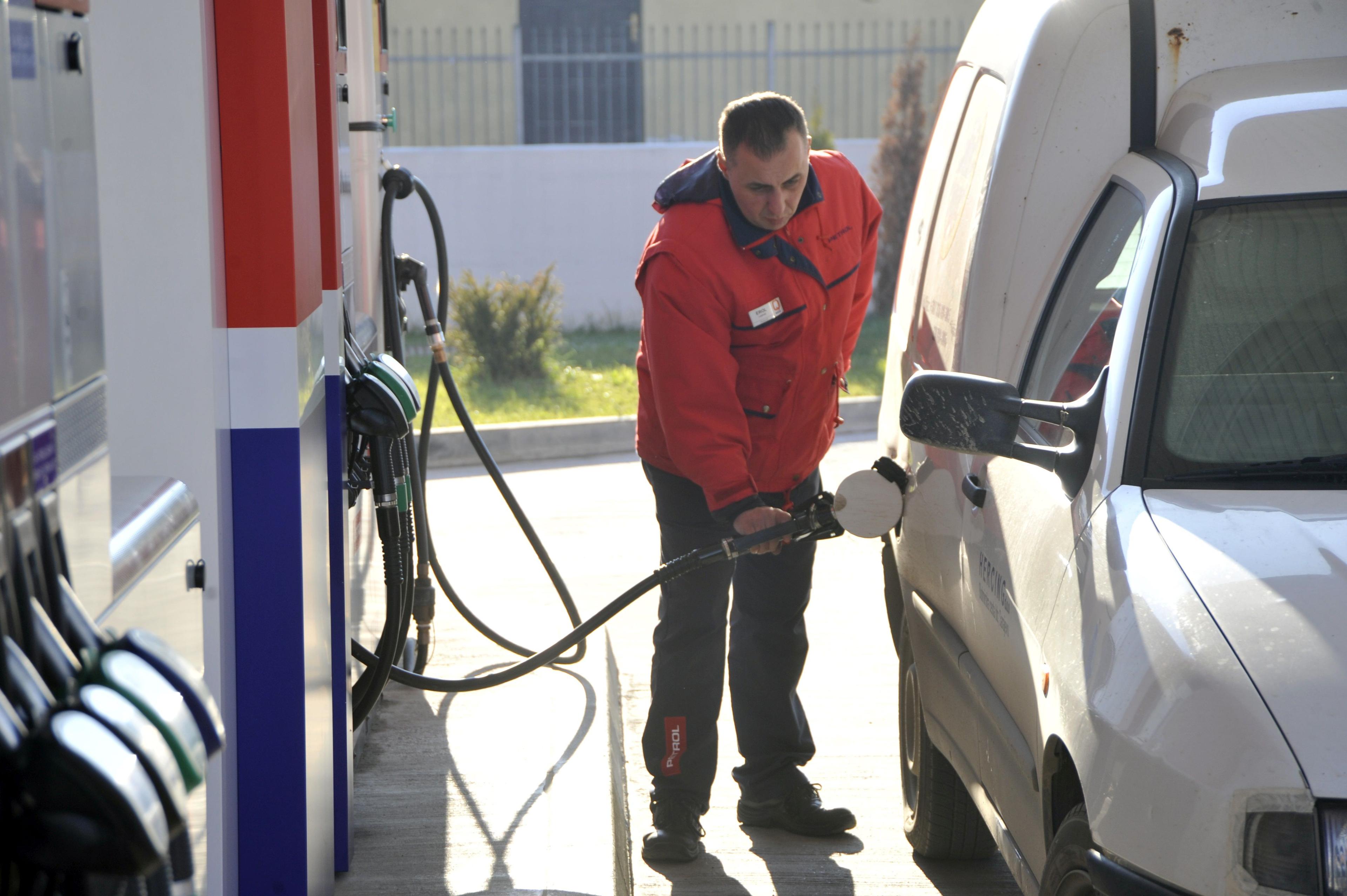 Cijene goriva bit će ograničene, trgovci neće moći loviti u mutnom!