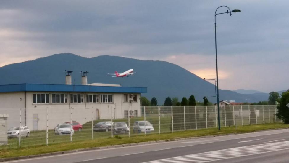 Aerodrom Sarajevo - Avaz