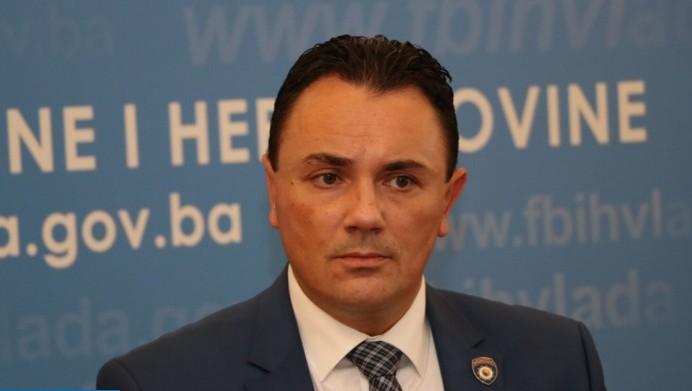 Anis Ajdinović - Avaz