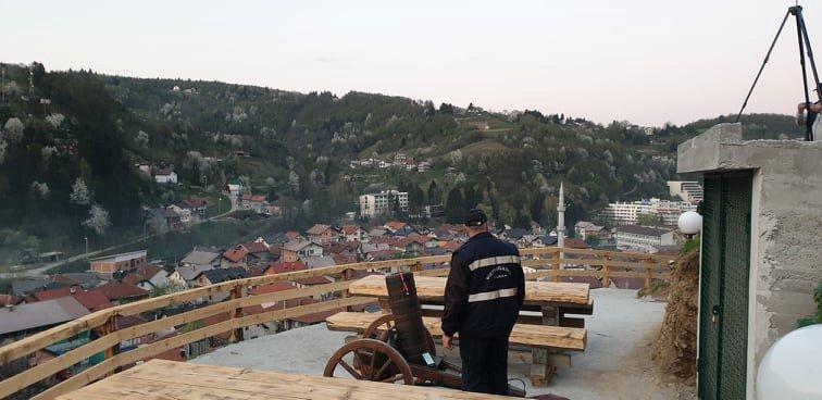 Top na brdu iznad Atak džamije - Avaz