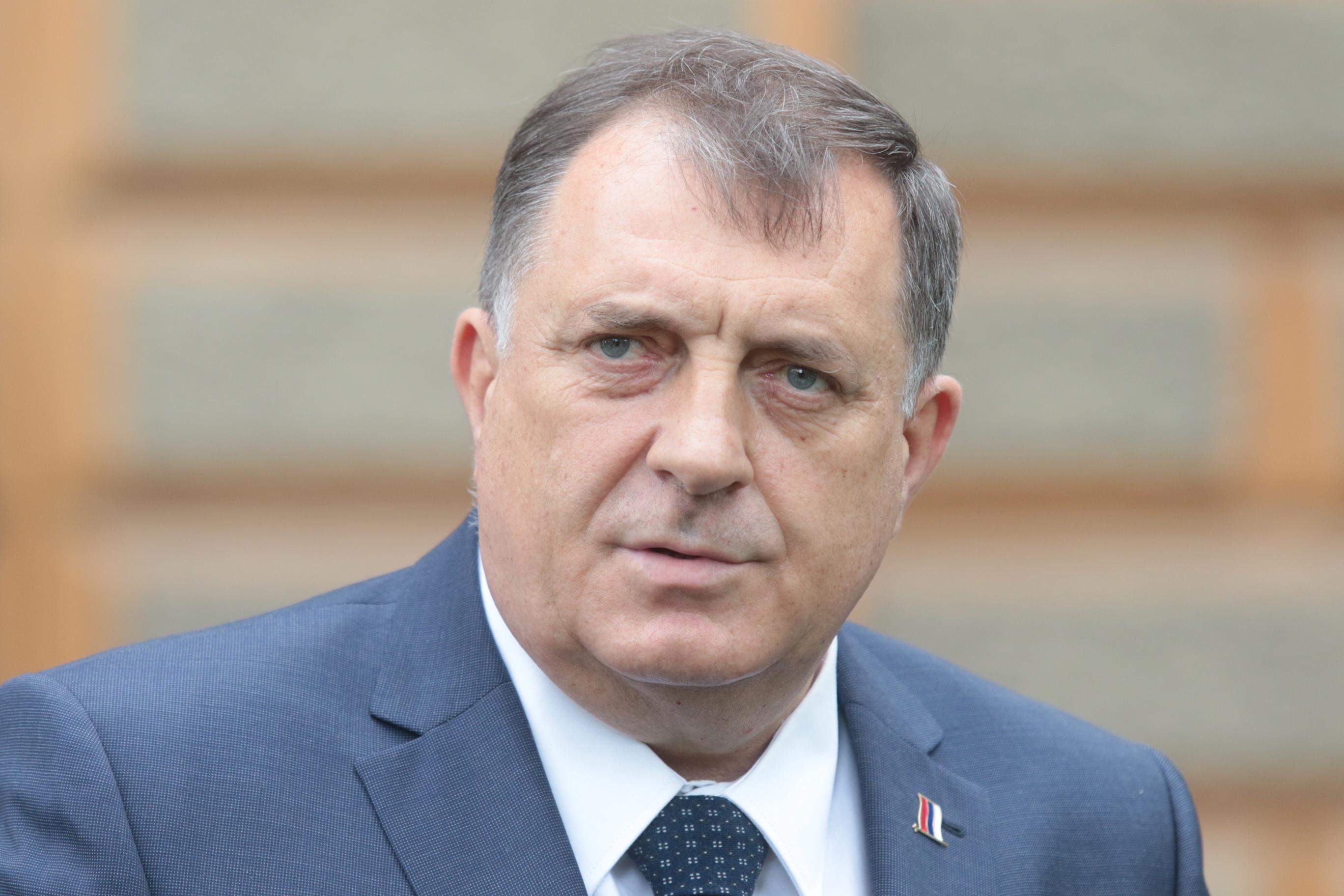 Dodik:  RS ostaje u karantinu - Avaz