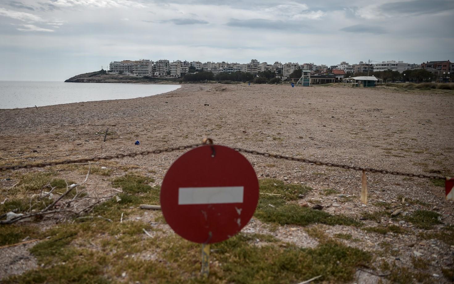 Suncobrani raspoređeni, nedostaju još samo turisti