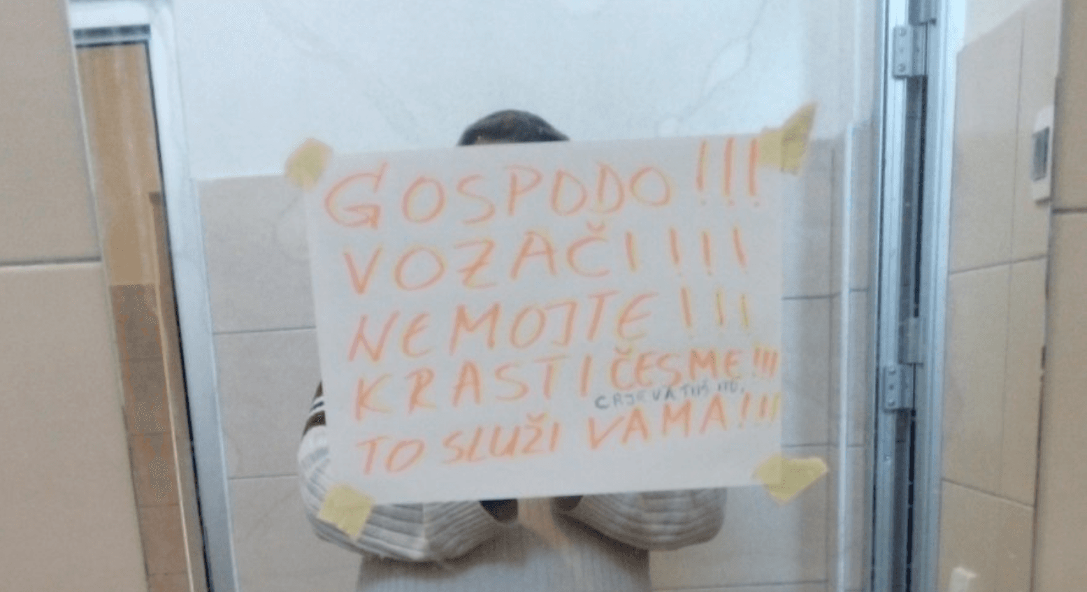 Gospodo vozači, nemojte krasti česme!