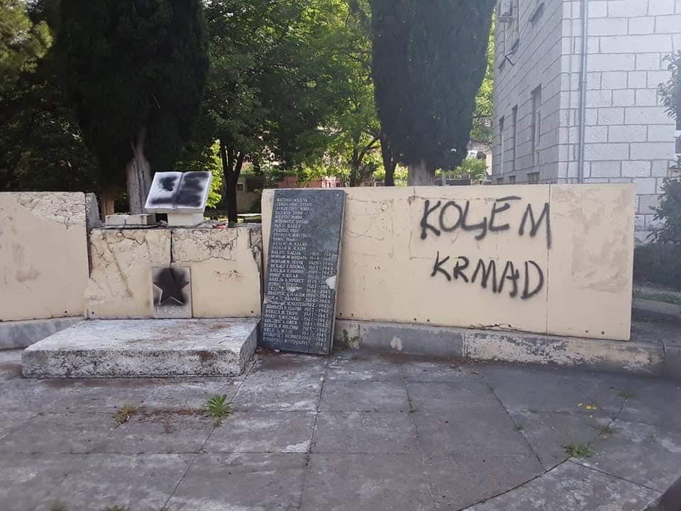 Vandali išarali spomenik u Stocu - Avaz