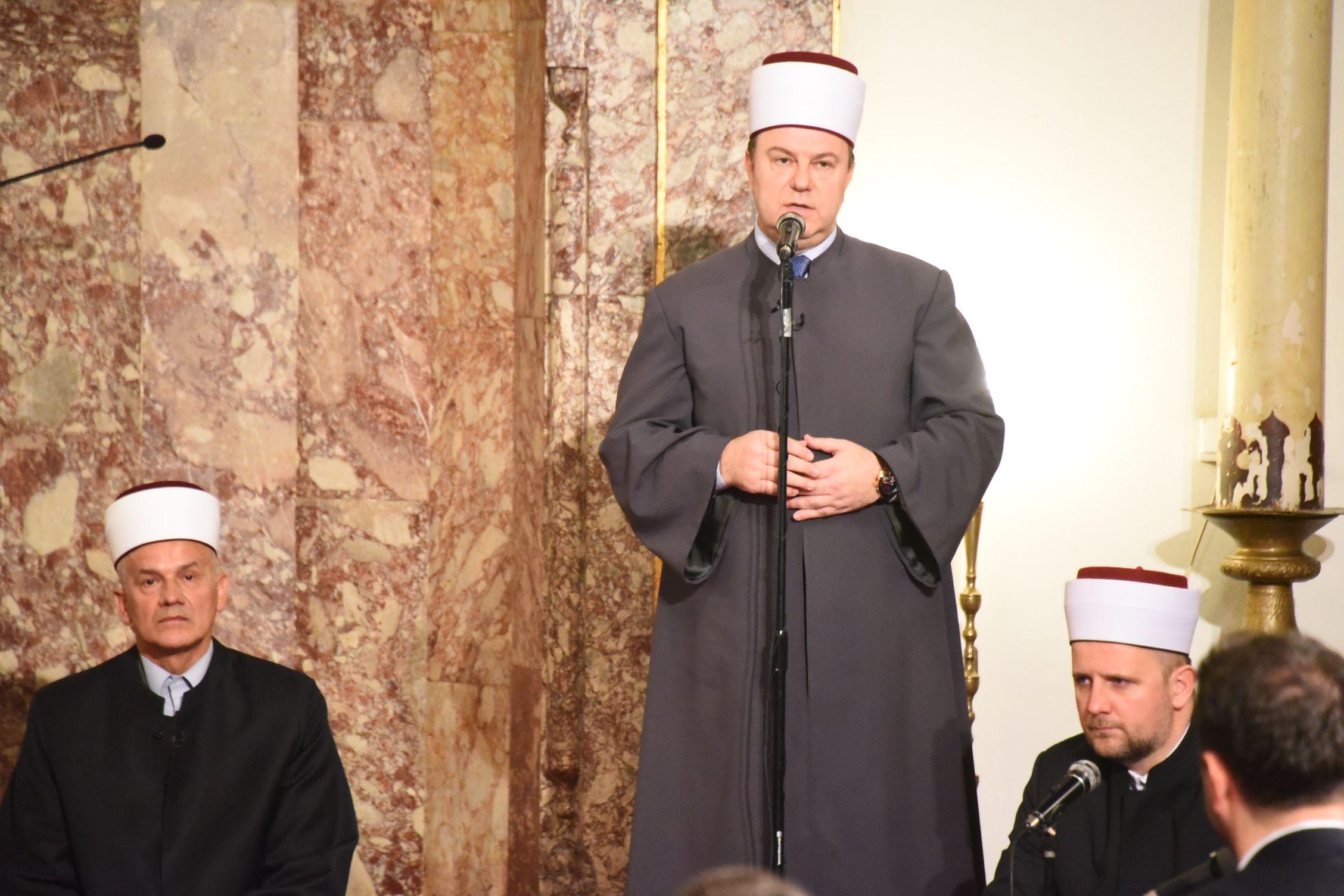 Gazi Husrev-begova džamija: Muslimani obilježili Lejletu-l-kadr - Avaz