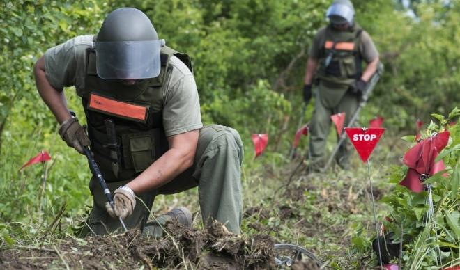 Zbog pandemije virusa korona, rad Centra je u zastoju, a demineri su svoje zadatke preusmjerili na pojačano obilježavanje preostalih sumnjivih površina - Avaz